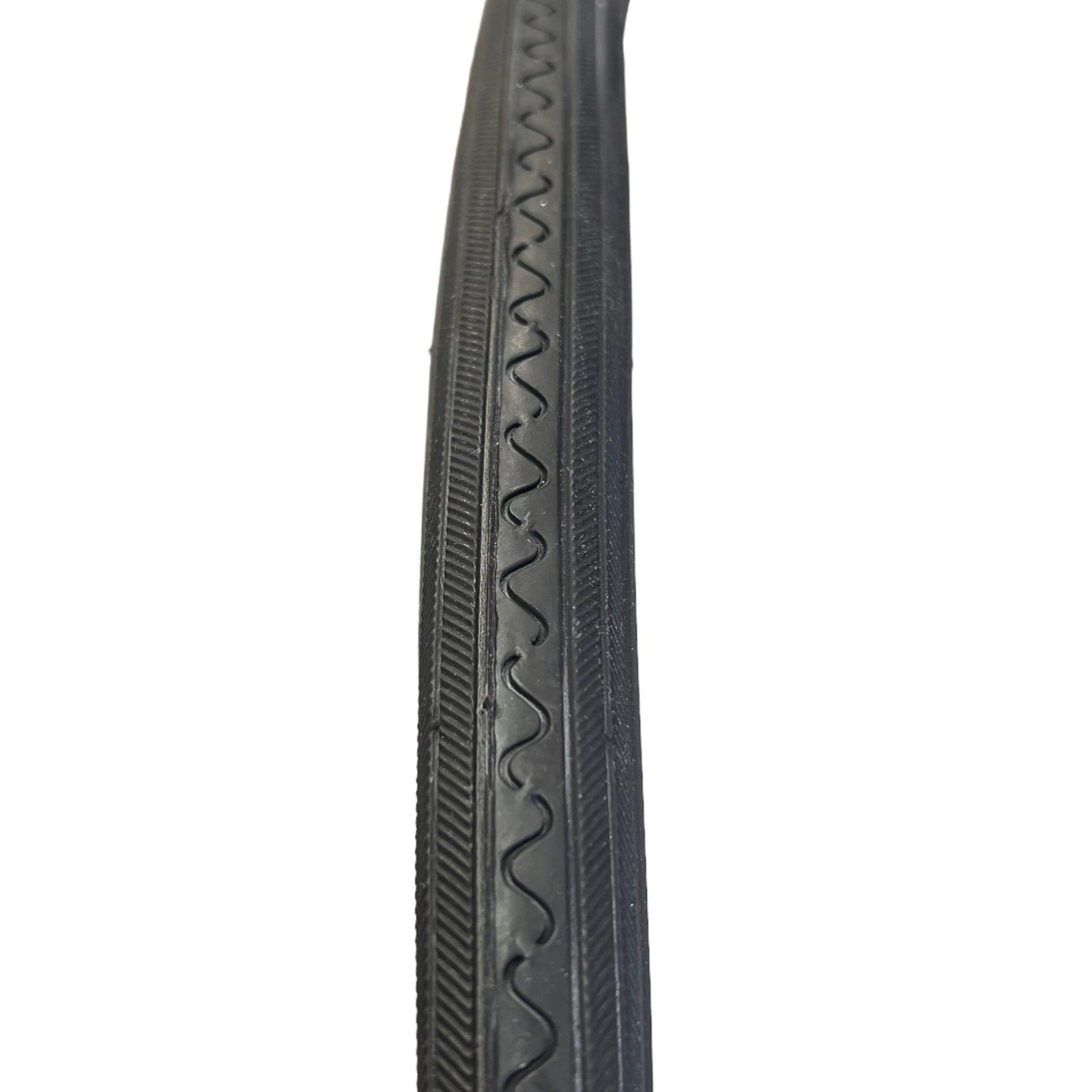 DURO - 27 x 1 1/4 Ñ Tyre 630-32 Black Wall